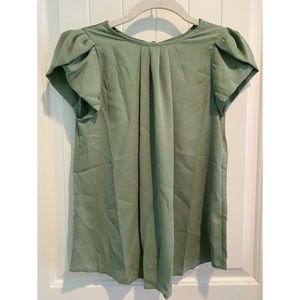 Green short sleeve blouse